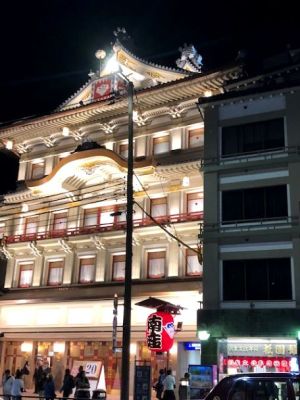 正面ライトアップ 正面ライトアップ